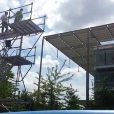 ViviLondonCom – Valerio’s 8 Meters FreeDrop Jump Chiswick Park Enjoy Work