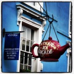 #portobelloroad #portobello #london #londra #antique #arcade #tea #teapot #shop #nottinghill